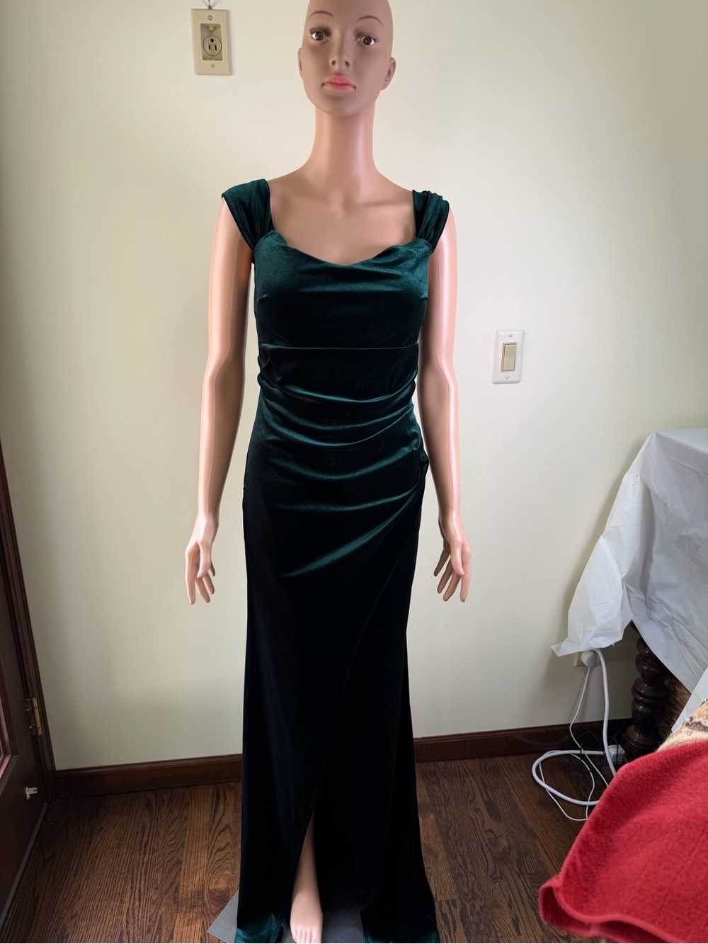 Elegant Green Velvet Evening Gown